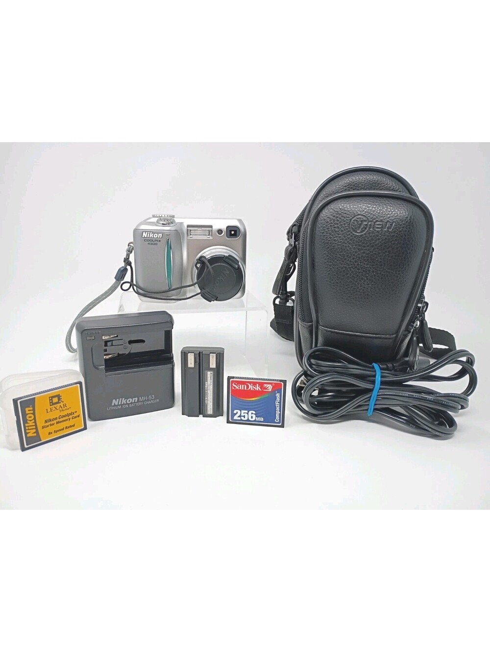Nikon Coolpix 4300 Digital Camera:Untested Charger 2 SD memory Card & Battery